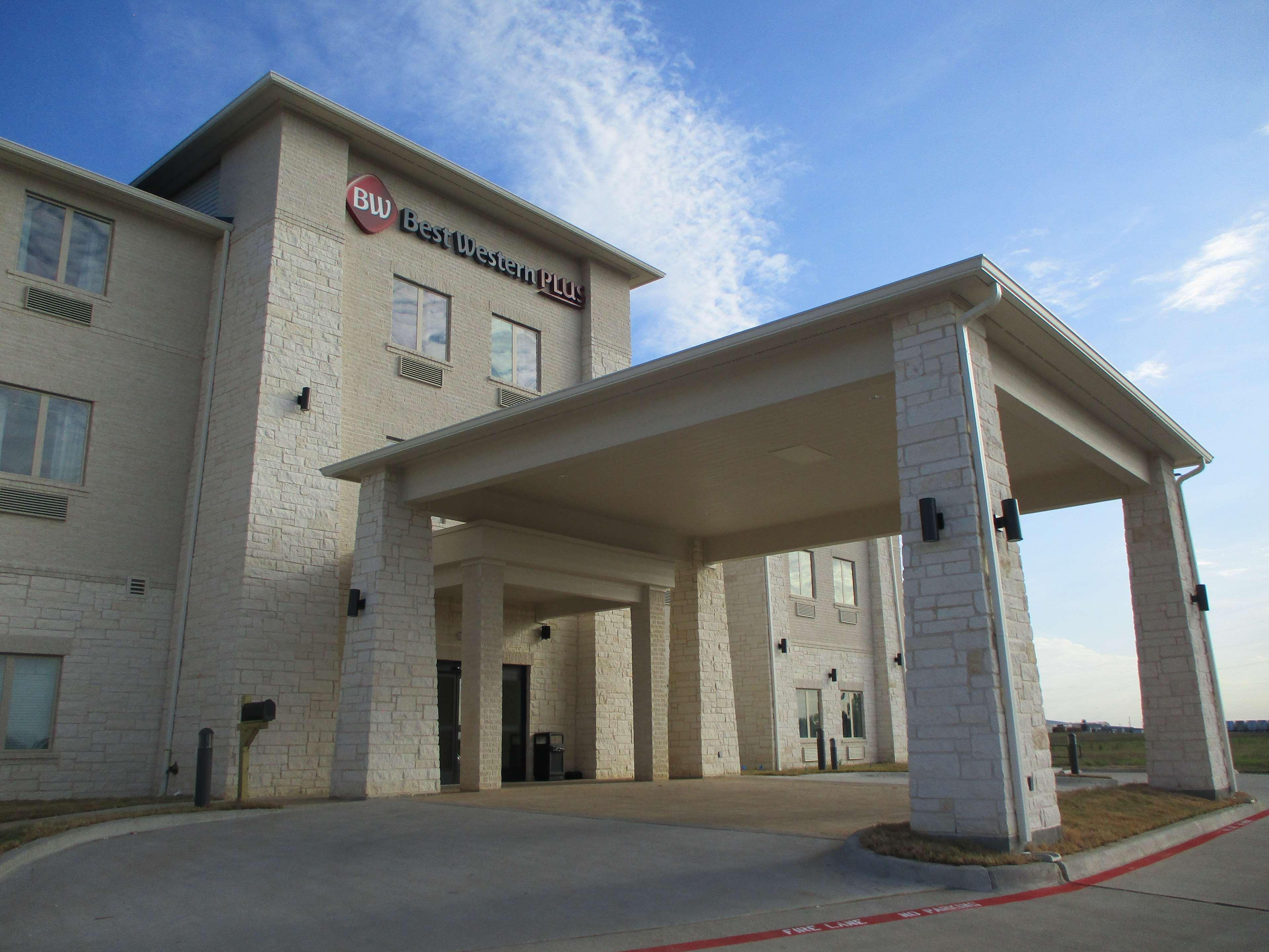 Best Western Plus Wills Point Bagian luar foto